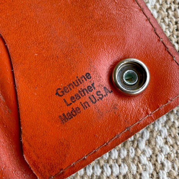 Vintage Brown Tooled Leather Jesus Trifold Wallet Snaps Men’s Made in U.S.A. - Picture 3 of 11